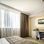 Aparthotel Guesia Village E 4*