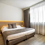 Aparthotel Guesia Village E 4*
