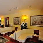 Aparthotel Guesia Village E 4*