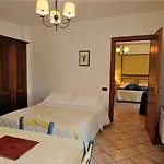 Guesia Village E Lejlighedshotel 4*