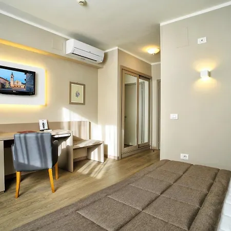 Guesia Village E Апарт-отель 4*