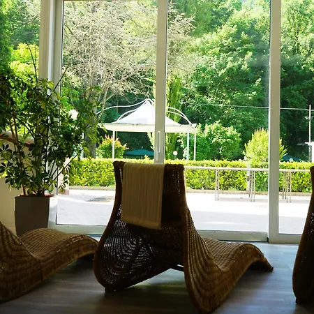 Guesia Village E Апарт-отель 4*