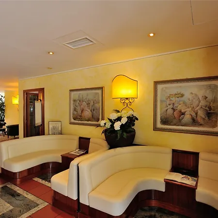 Aparthotel Guesia Village E 4*