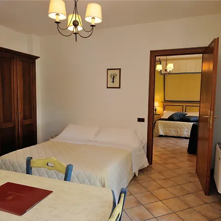 Guesia Village E Апарт-отель 4*