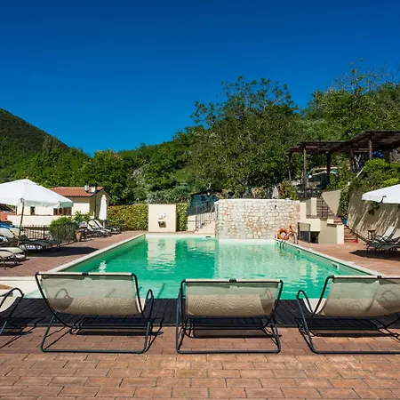 Guesia Village E 4* Фолиньо