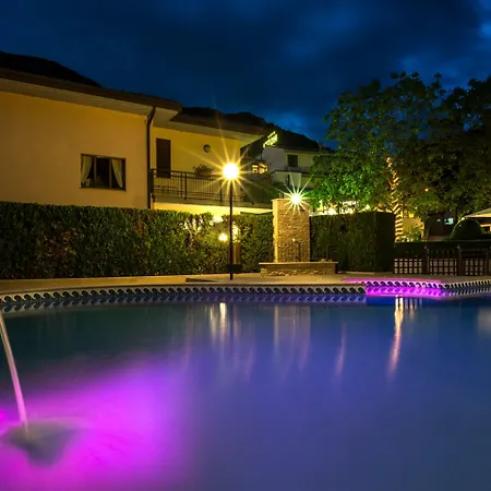 Guesia Village E Апарт-отель