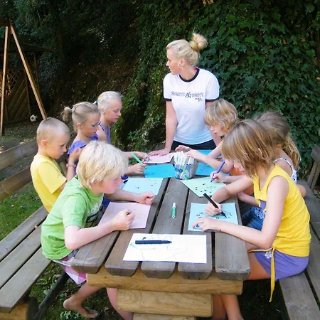 Guesia Village E Апарт-отель 4*