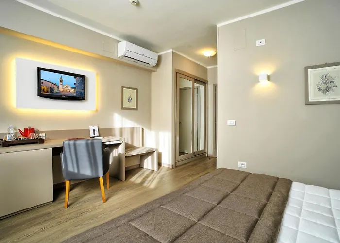 Guesia Village E Aparthotel 4*