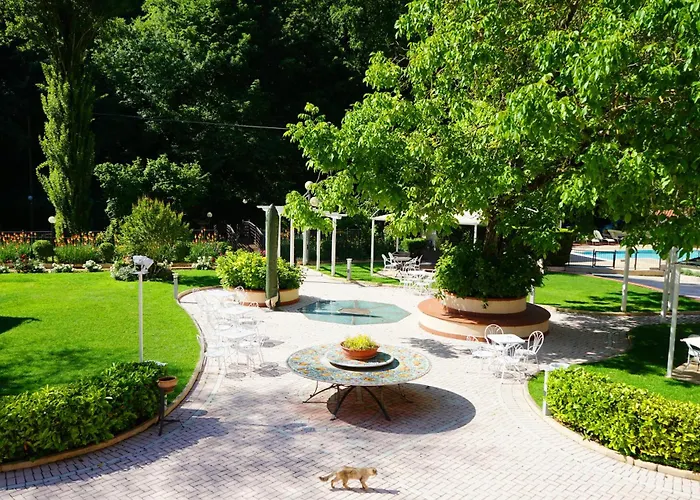 Aparthotel Guesia Village E Foligno