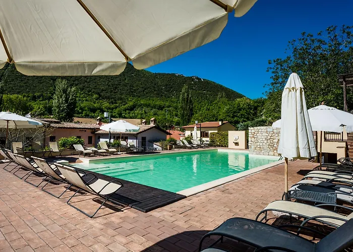 Aparthotel Guesia Village E 4*