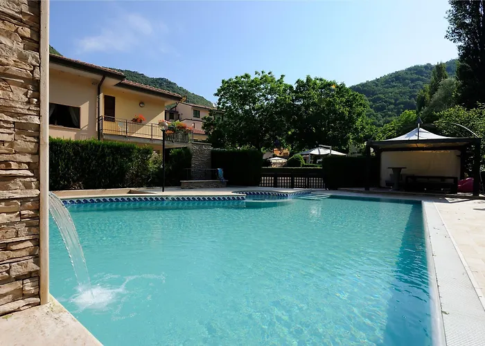 Guesia Village E Aparthotel 4*