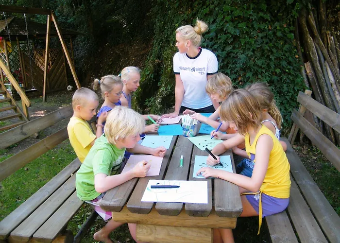 Guesia Village E Aparthotel 4*