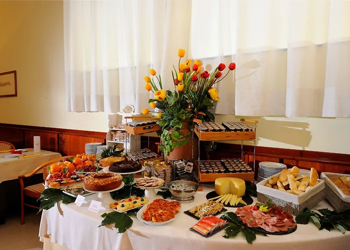 Aparthotel Guesia Village E 4*